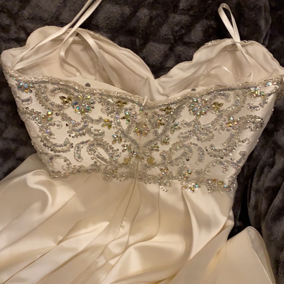 Evenings by Mon Cheri embellished bodice gown - Picture 11 of 15